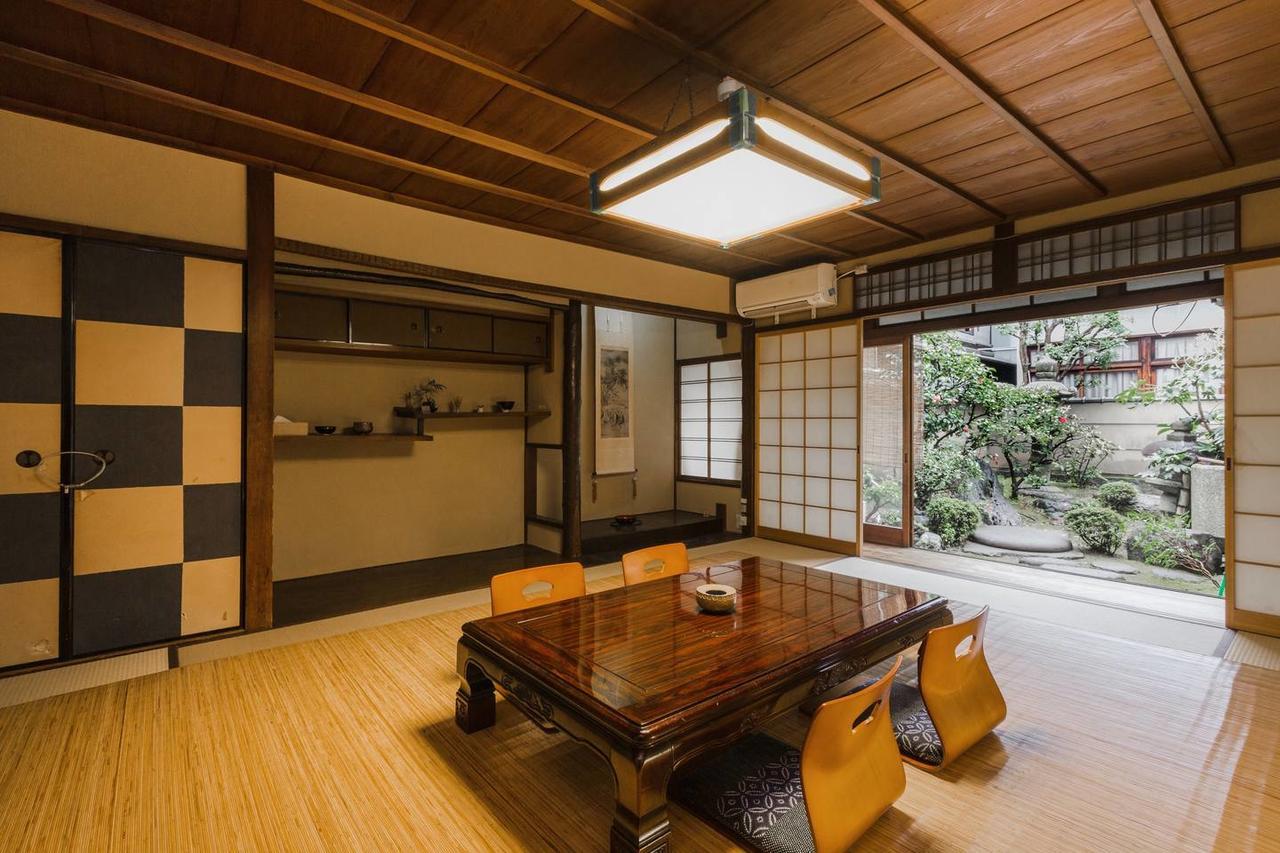 京都二条城近く京町屋120年の歴史に泊まる Exteriör bild