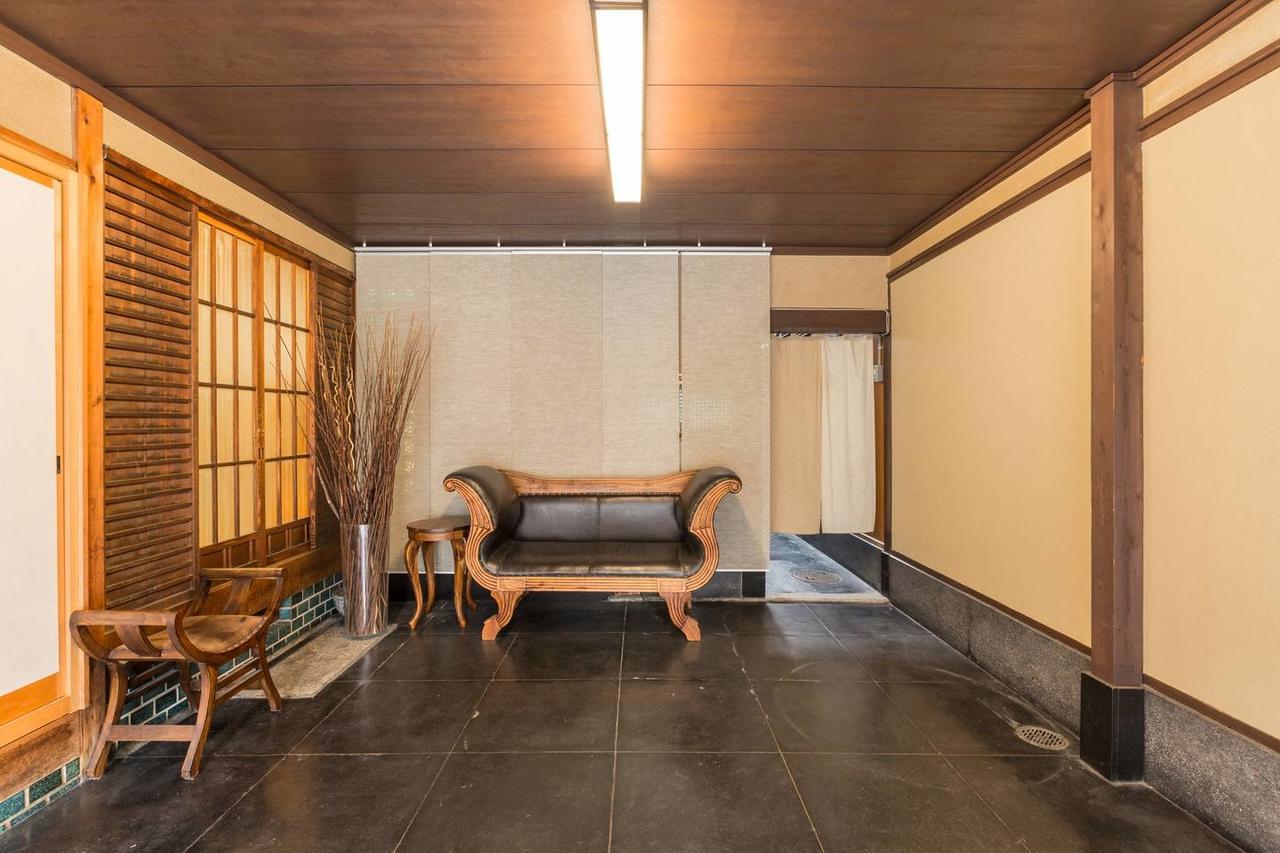 京都二条城近く京町屋120年の歴史に泊まる Exteriör bild
