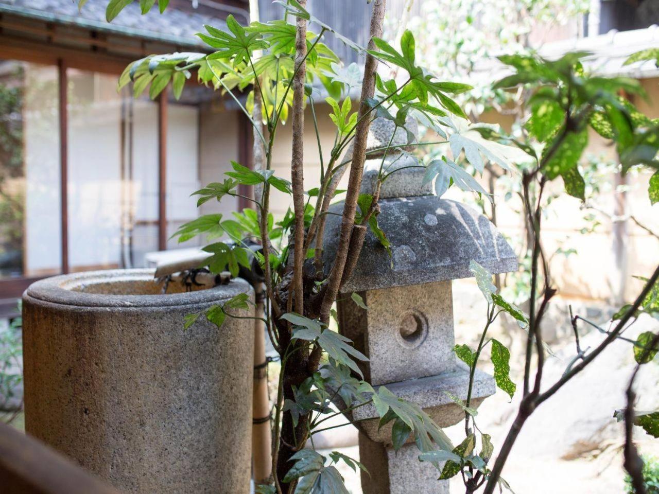 京都二条城近く京町屋120年の歴史に泊まる Exteriör bild